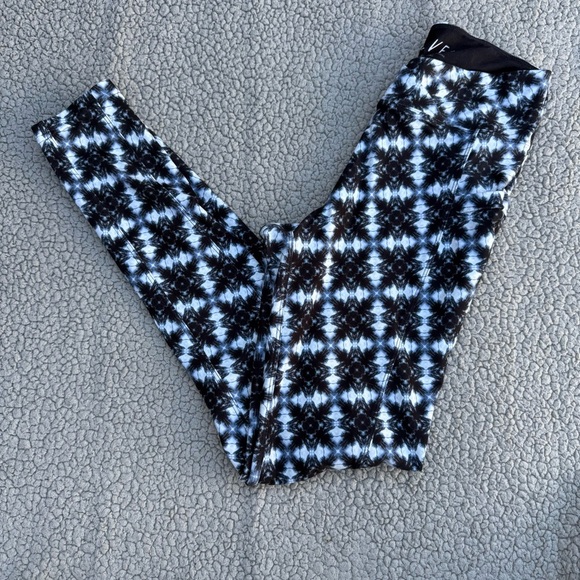 Wolven Kona Crossover Pocket Legging - Picture 4 of 6